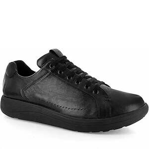NEW STRIVE women's dakota lace-up sneakers in black